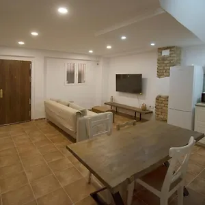  Habitación en casa particular Con Bano Privado En Casa De 3 En El Barrio Mas Historico